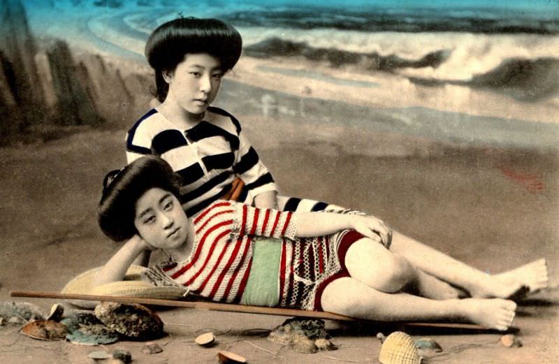 Japanese Bathing Beauties: Colorized Photos Of Young Geisha And Maiko Girls In Bathing Suits From 1868 to 1912