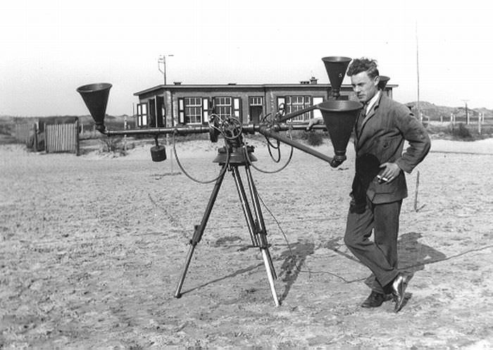 The Doppelt Richtungshörer, produced by the German Askania