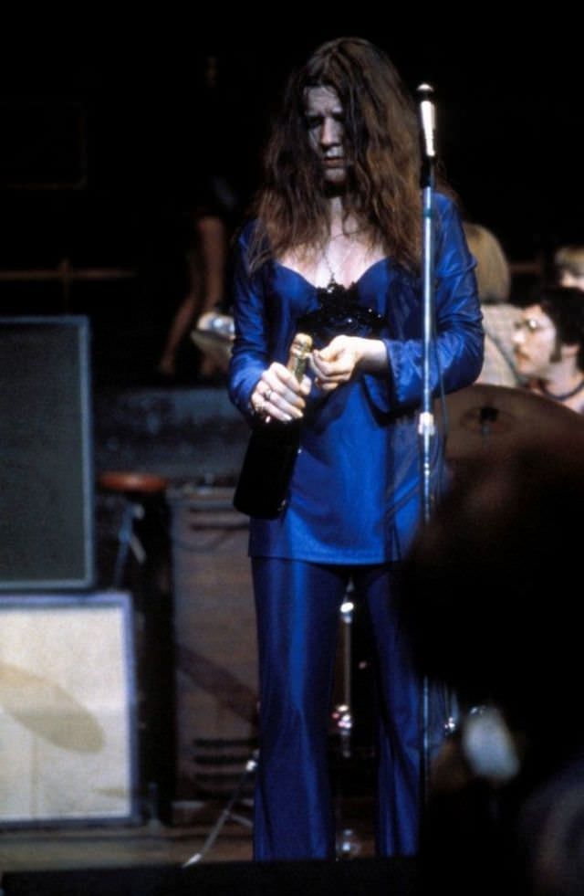 Janis Joplin On The Stage: Photos Depicting The Best Moments Of Iconic Rockstar