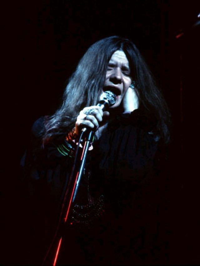 Janis Joplin On The Stage: Photos Depicting The Best Moments Of Iconic Rockstar