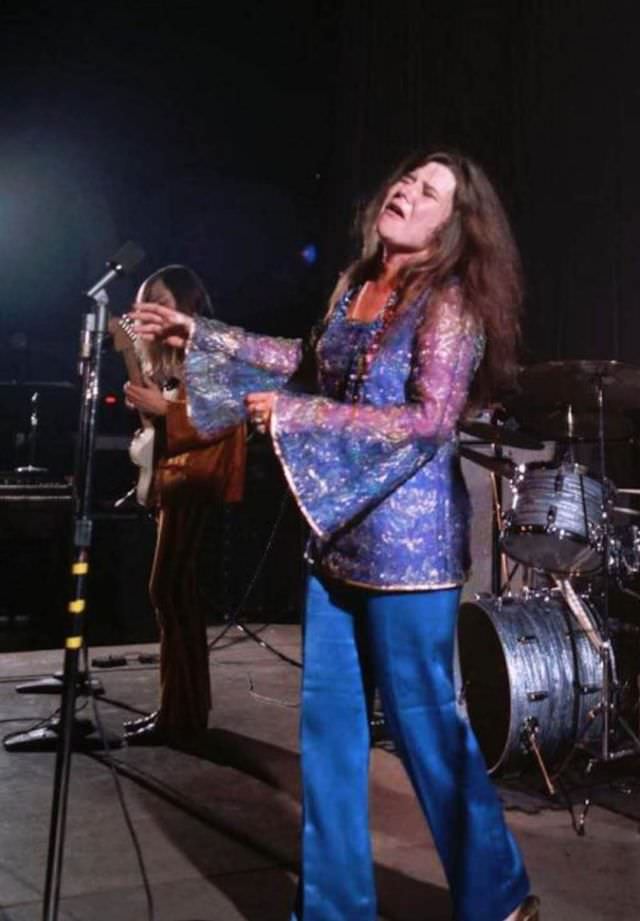 Janis Joplin On The Stage: Photos Depicting The Best Moments Of Iconic Rockstar