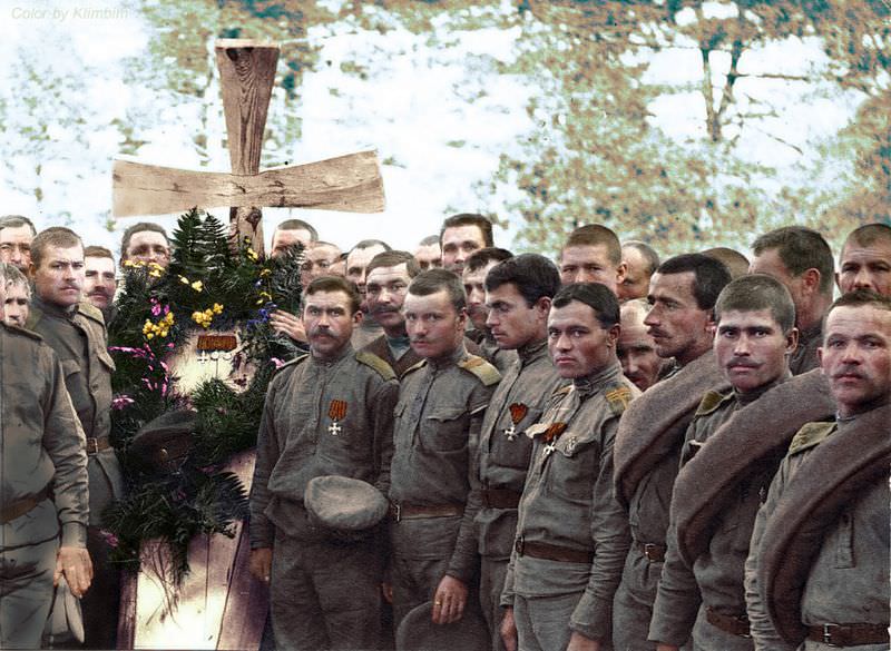 Burial of a fallen russian soldier, 1916