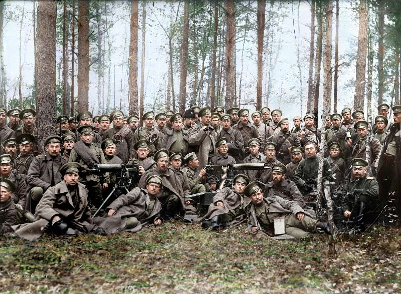Russian soldiers before the attack, 1916