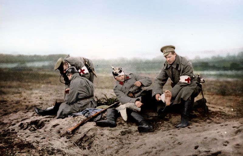 Red Cross personnel attending to wounded soldiers on a Russian battlefield during the First World War