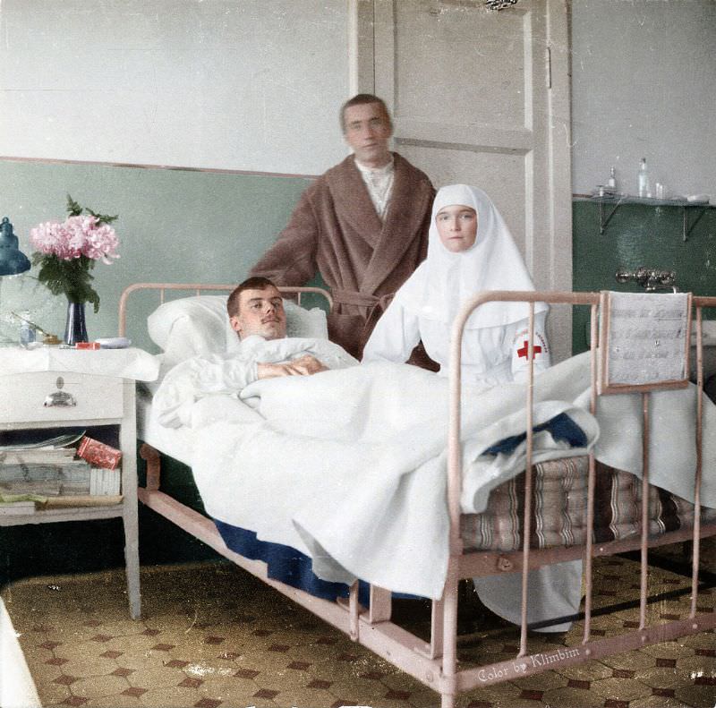 Grand Duchess Olga at a hospital, circa 1915