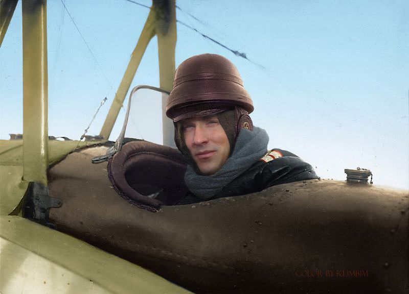 Observer-pilot sub-lieutenant Dobrovolsky in his Deperdussin, November 1915