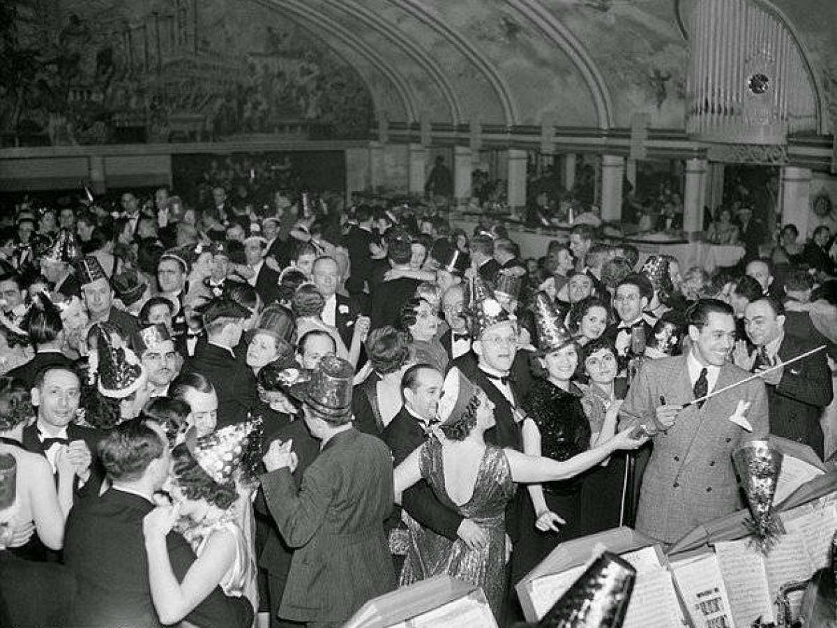 Speakeasy patrons drink and dance at this party.