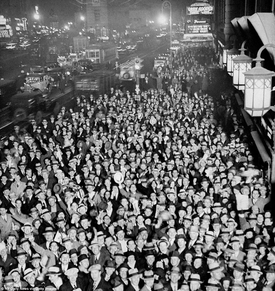 Crowds fill Times Square in New York after hearing that prohibition had come to an end