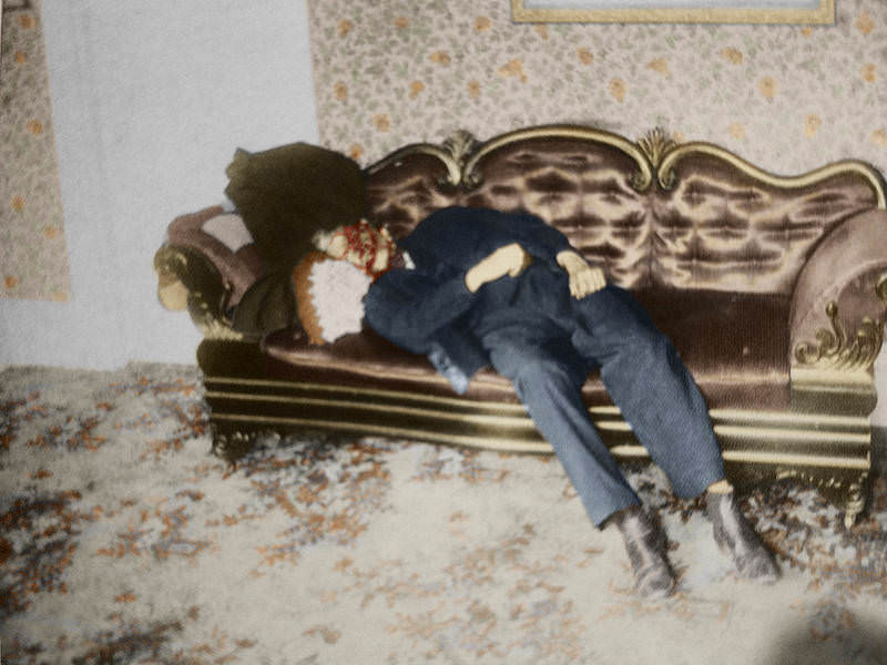 The dead body of Andrew Borden, father of Lizzie Borden, in his house in Fall River, Mass, 1892.