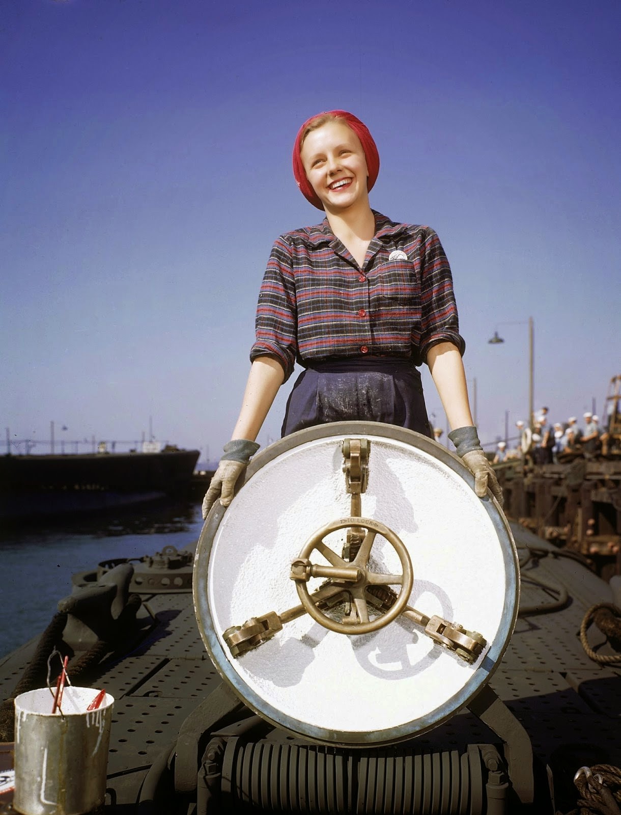 A worker at Electric Boat Co. in New London, Conn. in 1943.