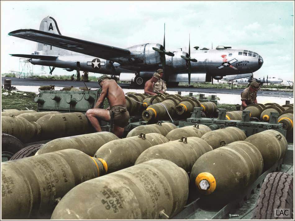 Boeing B-29 Superfortress 42-24592 “Dauntless Dotty” 869th Bomb Squadron, 497th Bomb Group, 73rd Bomb Wing, 20th Air Force. 24th of November 1944.