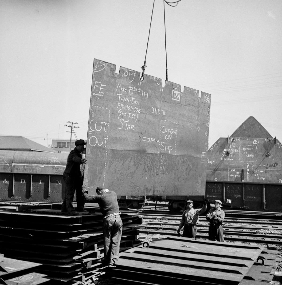 Storing miscellaneous bulkheads in a stockyard