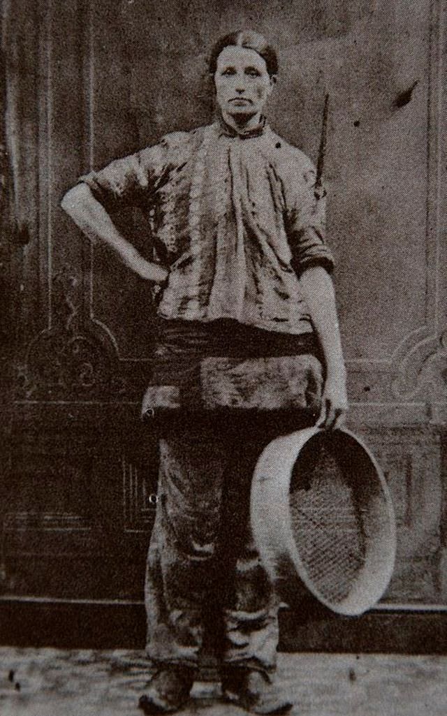 Wigan’s Pit Brow Women: Photos Depicting Poor Working Conditions Of Women Miners In Victorian England