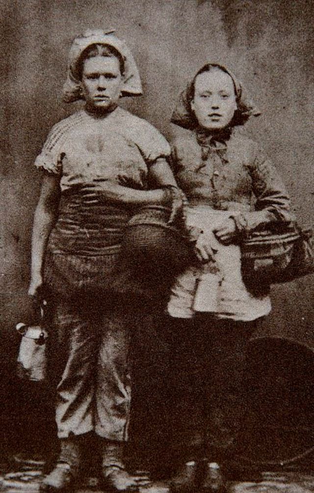 Wigan’s Pit Brow Women: Photos Depicting Poor Working Conditions Of Women Miners In Victorian England