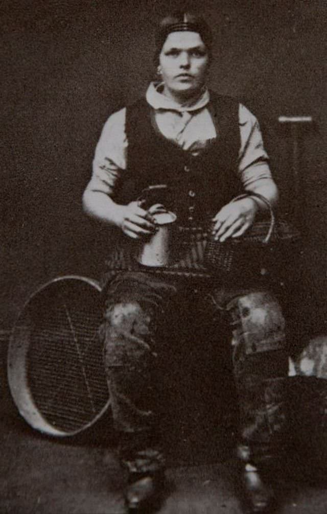 Wigan’s Pit Brow Women: Photos Depicting Poor Working Conditions Of Women Miners In Victorian England