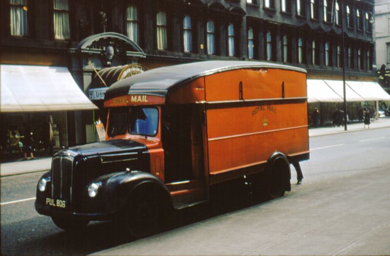 Morris-Commercial Royal Mail Van, Sauchiehall Street, May 1961