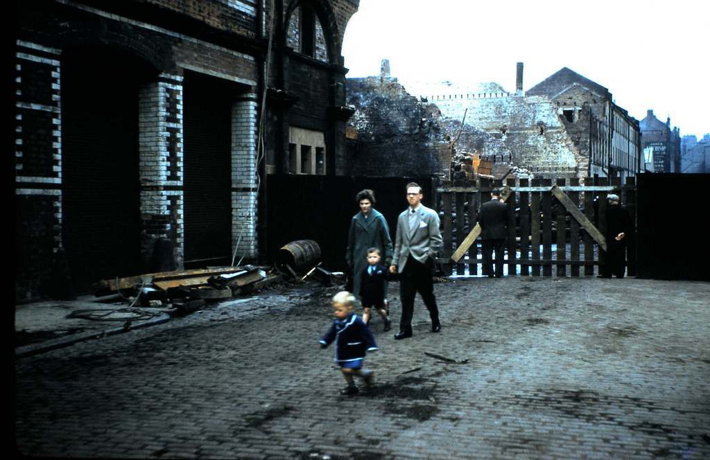 9 firemen were killed in the Cheapside Street bonded warehouse fire on 28 March 1960.