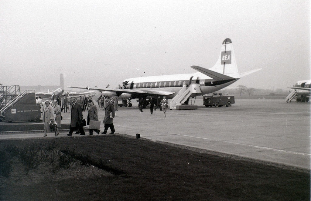 BEA Viscount at Renfrew Airport, 19 April 1960