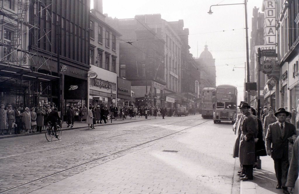 Sauchiehall Street, 19 April 1960