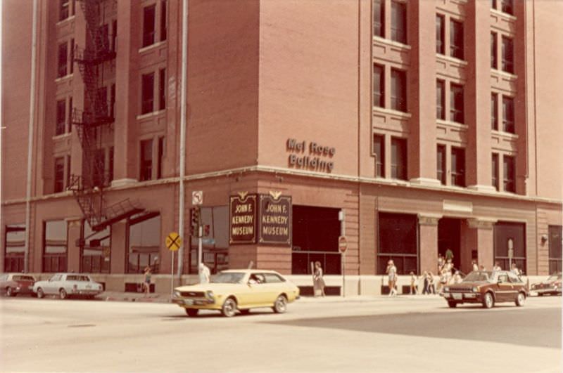 Mel Rose Building, August 1981