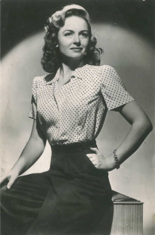 Donna Reed: The Epitome of Grace and Warmth in Hollywood's Golden Age