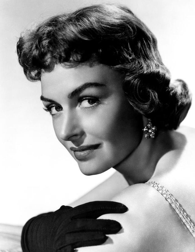 Donna Reed: The Epitome of Grace and Warmth in Hollywood's Golden Age