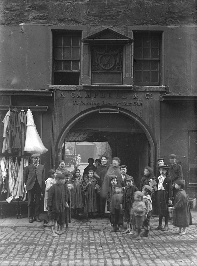Tailor’s Hall, Cowgate in Edinburgh, 1910s