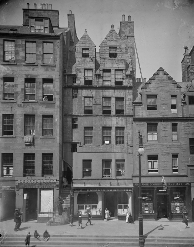 The Lawnmarket in Edinburgh, 1920s