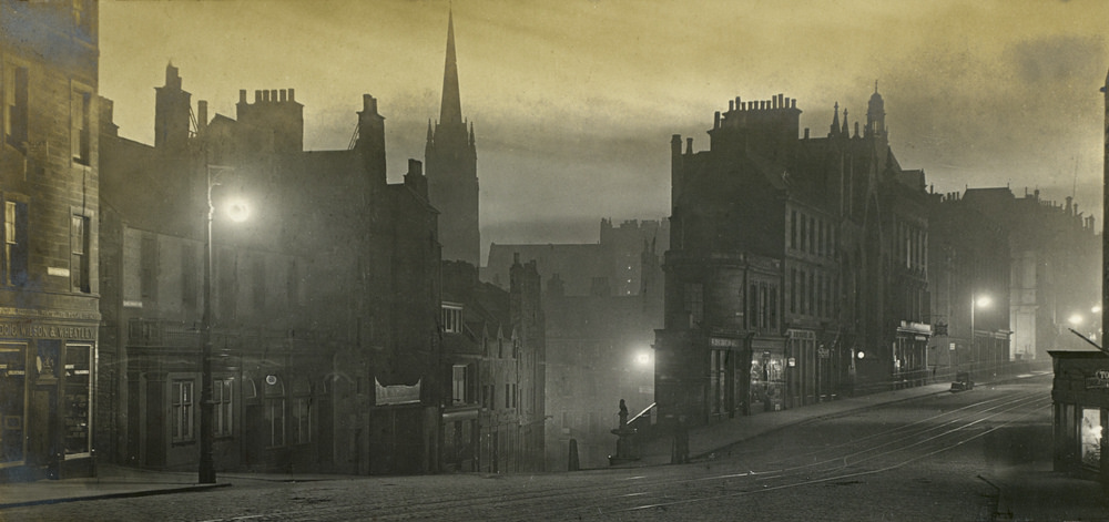 Candlemaker Row and George IV Bridge in Edinburgh, 1907