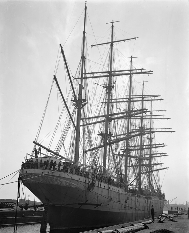 København at Henry Robb’s shipbuilding yard, Leith, 1921