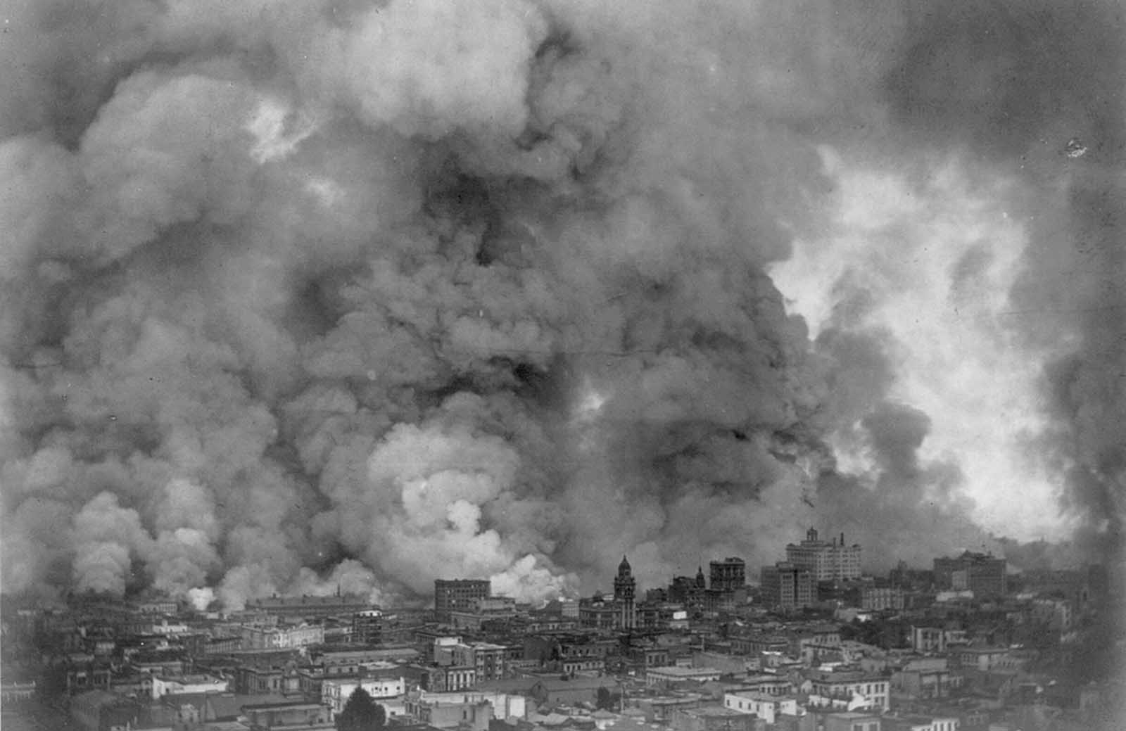 San Francisco in flames, April 18,1906.