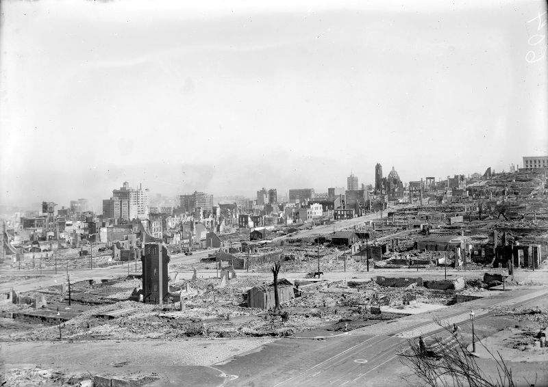 View near Portsmouth Square, 1906