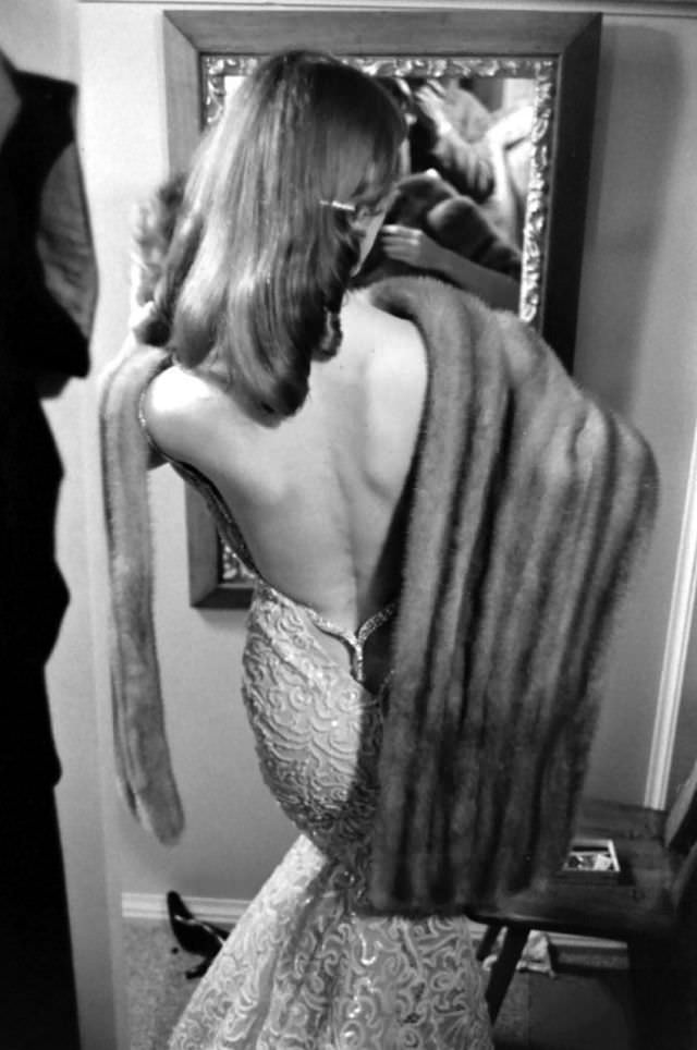 Vikki Dougan Made The Best Exits: Stunning and Provocative Style That Popularized the Backless Dress