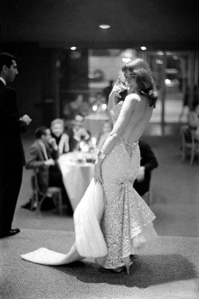 Vikki Dougan Made The Best Exits: Stunning and Provocative Style That Popularized the Backless Dress