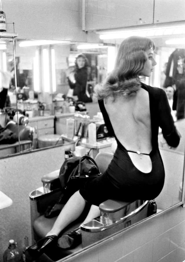 Vikki Dougan Made The Best Exits: Stunning and Provocative Style That Popularized the Backless Dress