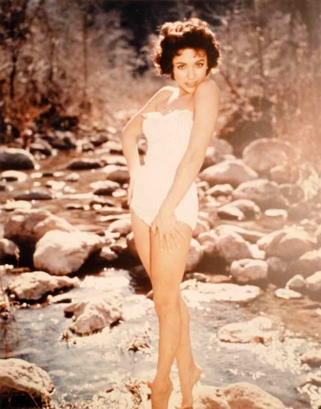 The Unstoppable Rise of Young Rita Moreno: A Glimpse into the Early Life of an EGOT Legend