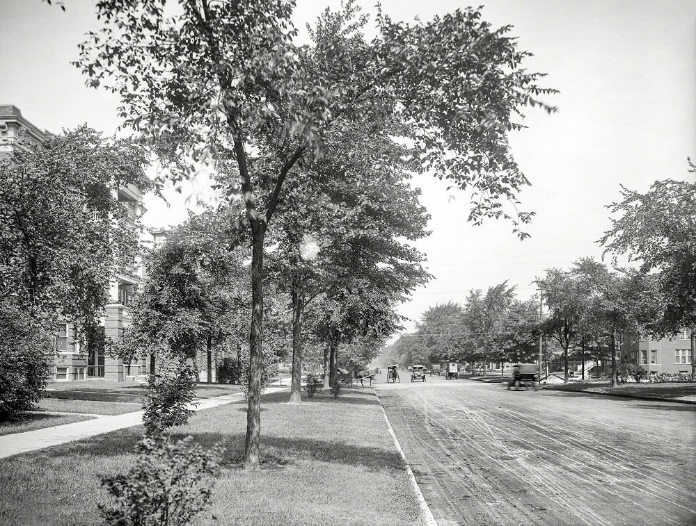 East Grand Boulevard, Detroit, 1910