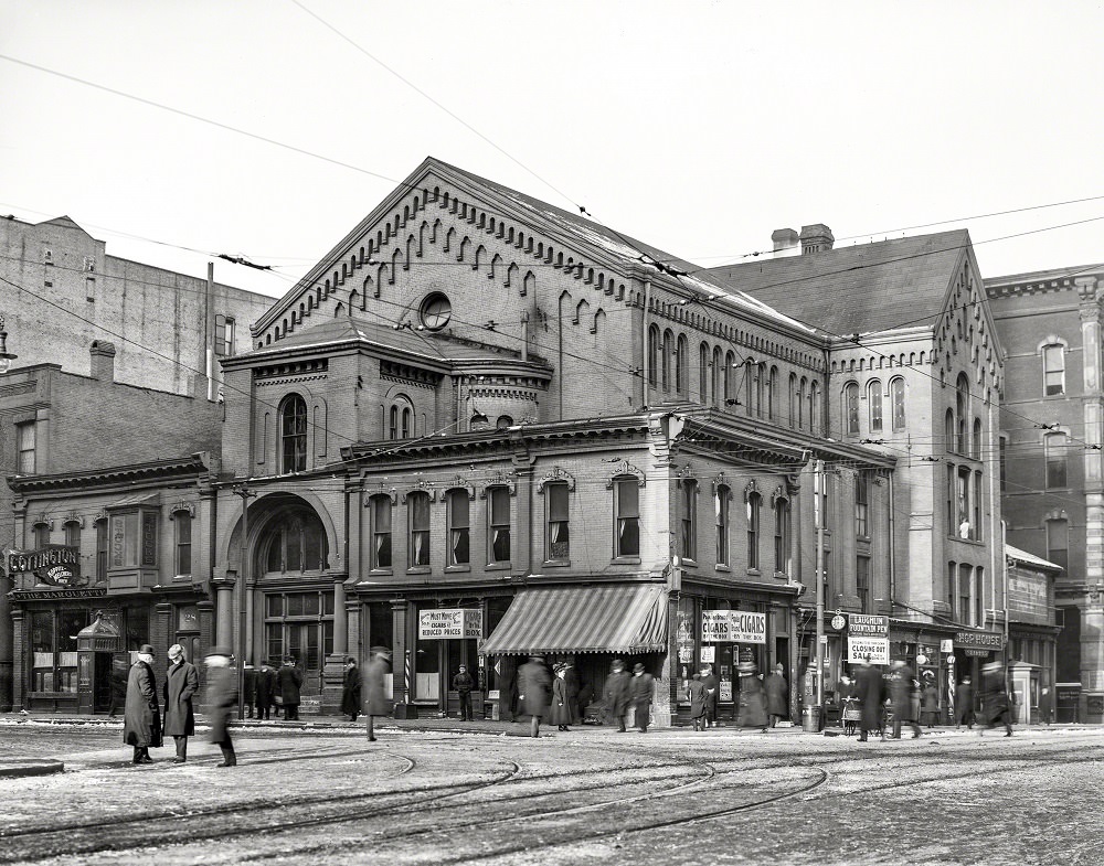 Walker Block, Griswold and Fort Streets, Detroit, 1908