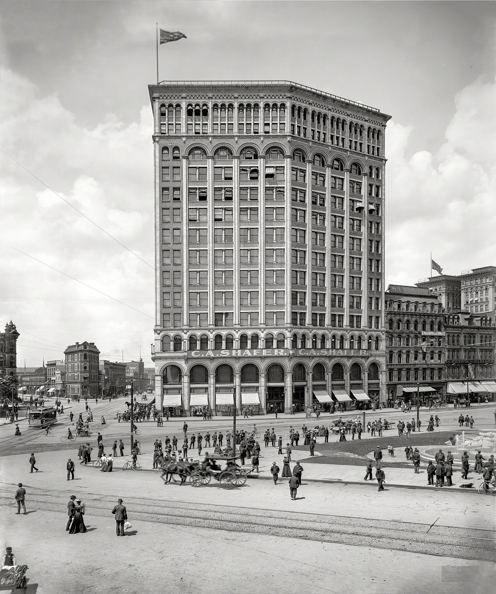Majestic Building and Campus Martius, Detroit, 1910