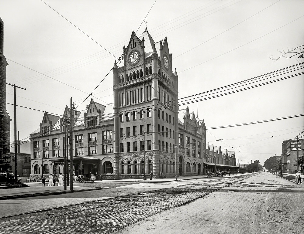 Union Depot, Fort and Third Streets, Detroit, 1909