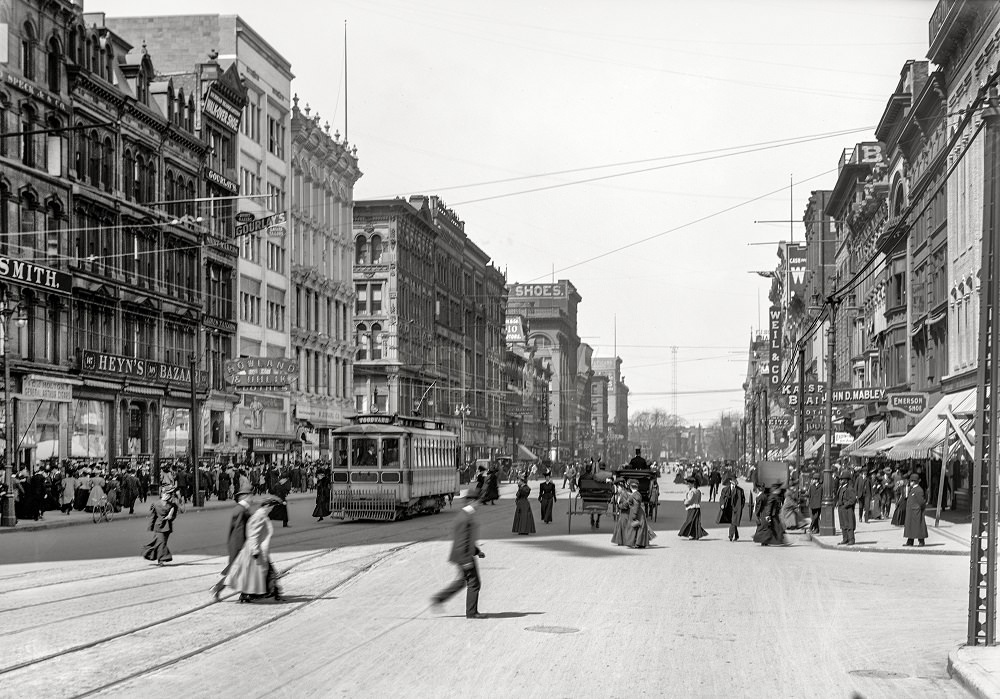 Looking up Woodward Avenue from the Campus Martius, Detroit, 1907