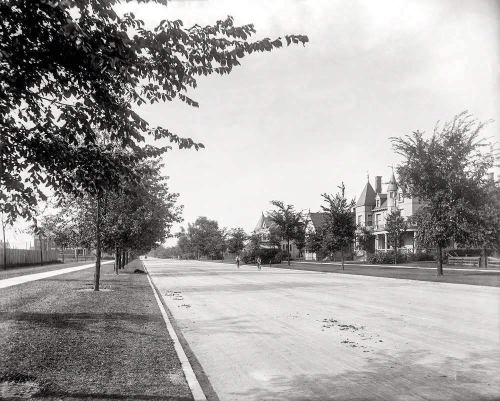 Residences on East Grand Boulevard, Detroit, Michigan, 1902