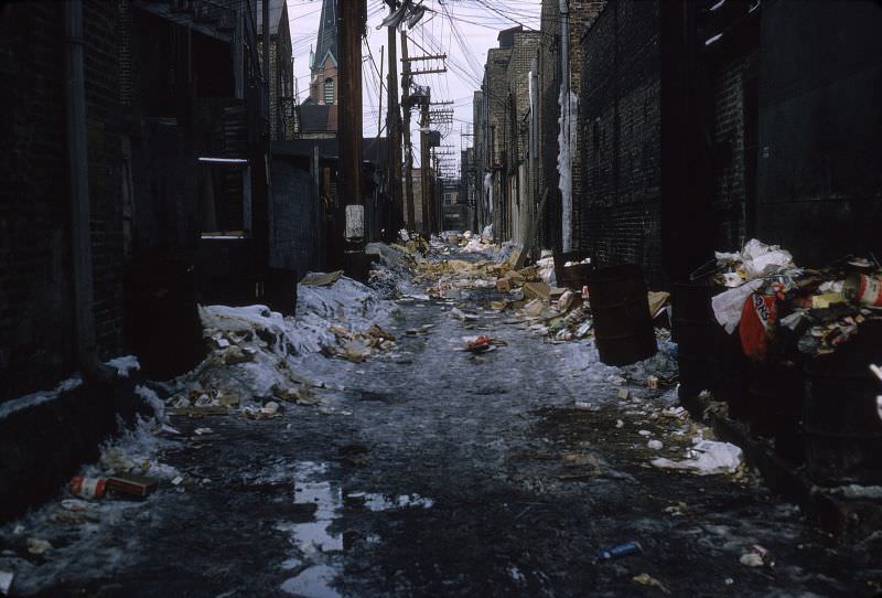 Dirty alley off Maxwell St., Chicago, 1967.