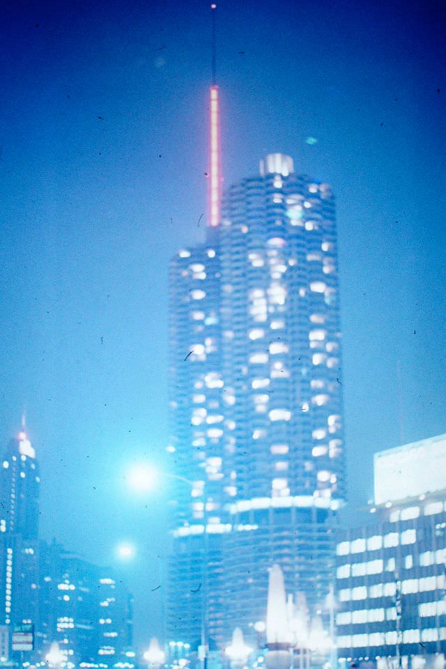 Marina City, Chicago, 1965