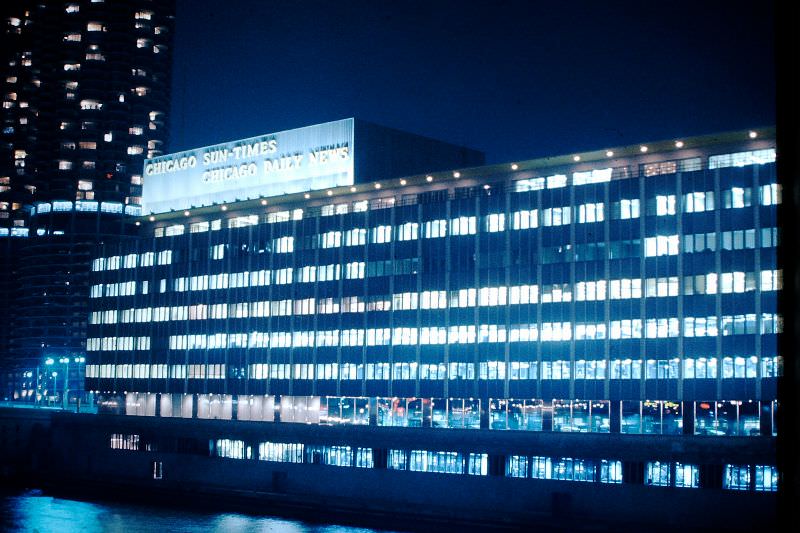 Sun-Times Daily News Building (now the site of the Trump Tower), 1965