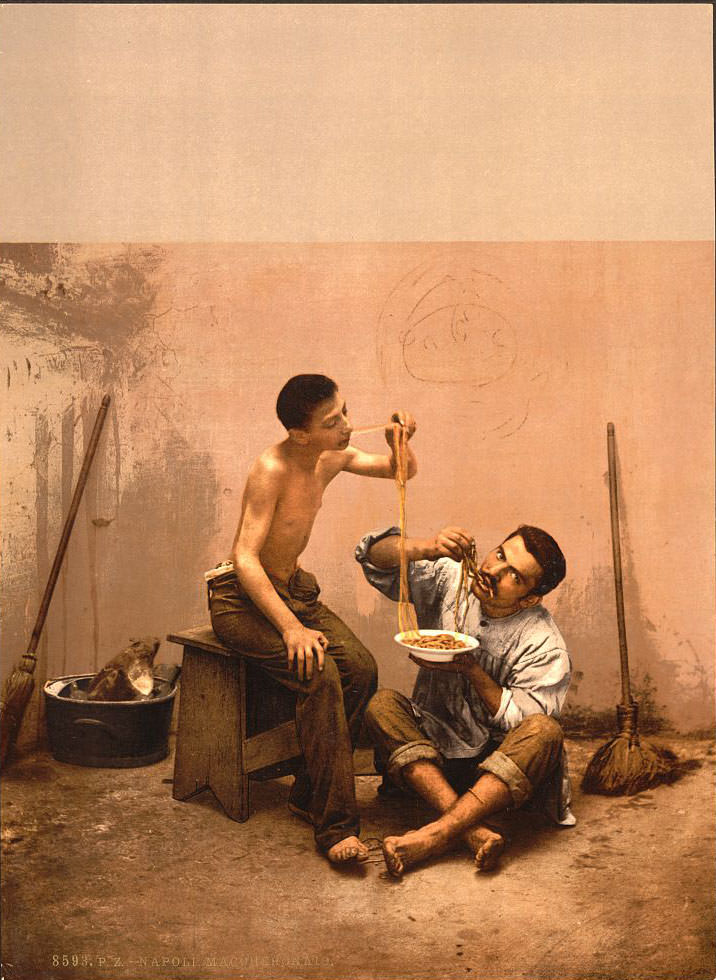 Macaroni seller, Naples, 1890s