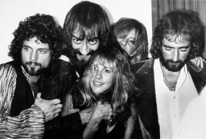 Fleetwood Mac (L-R Lindsey Buckingham, Mick Fleetwood, Stevie Nicks Christine McVie, and John McVie) backstage at the Los Angeles Rock Awards on September 1, 1977 in Los Angeles, California