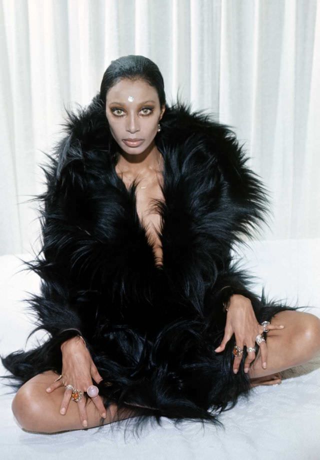 The World's First Black Supermodel: Fabulous Fashion Photos Of Donyale Luna