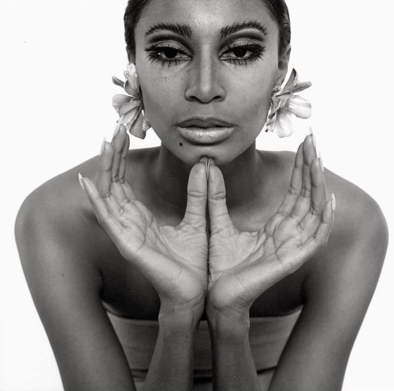 The World's First Black Supermodel: Fabulous Fashion Photos Of Donyale Luna