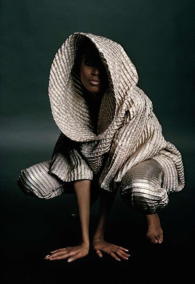 The World's First Black Supermodel: Fabulous Fashion Photos Of Donyale Luna